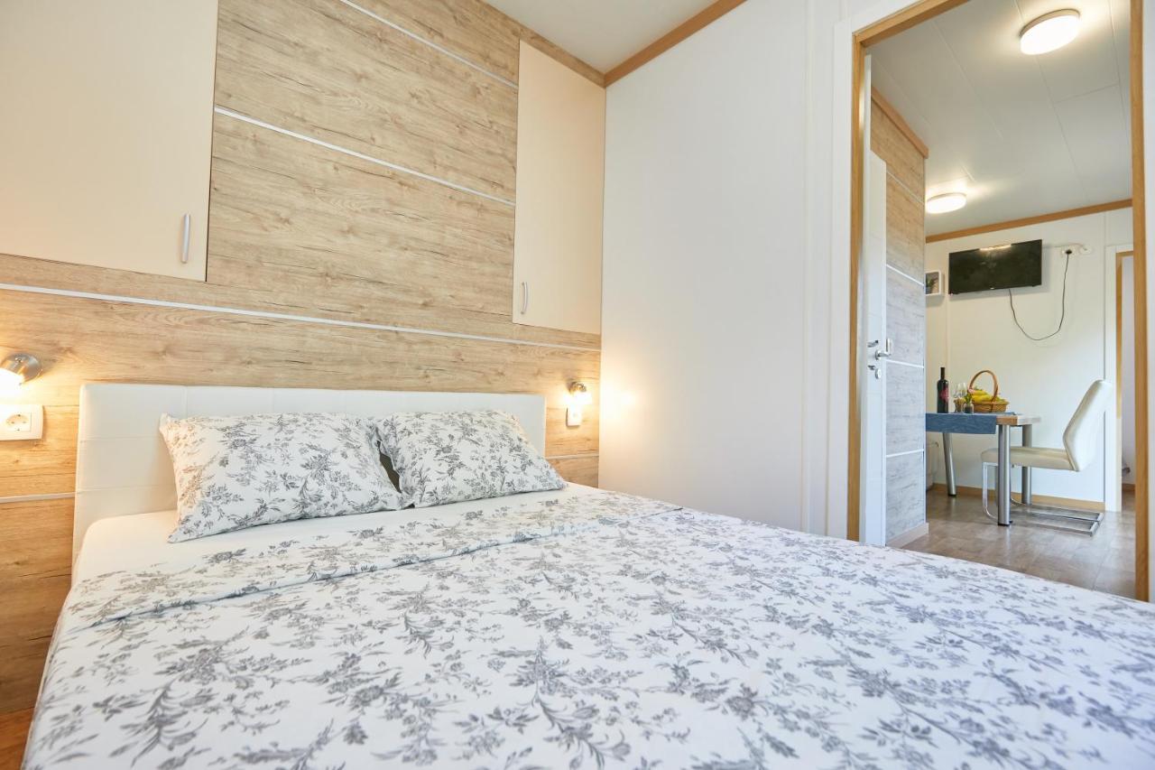 Mobile Homes Village "Mungos" Mljet Babino Polje Bagian luar foto
