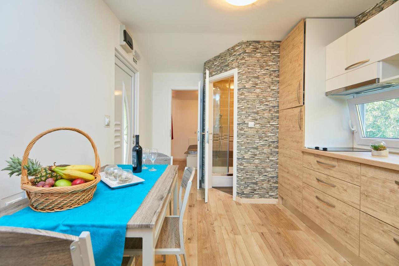 Mobile Homes Village "Mungos" Mljet Babino Polje Bagian luar foto